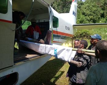 loading of a stretcher patient at Mibu