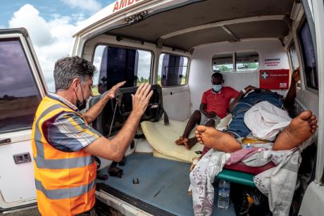 Leon Prinsloo prays for medevac patient