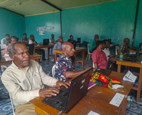 Empowering pastors: Bringing computer skills to remote churches | MAF ...