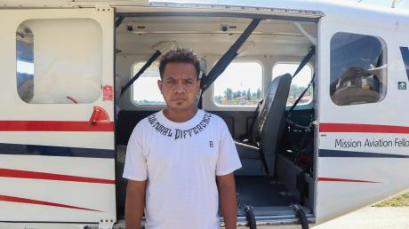 Silvano Araujo, Adelina's dos Santos husband.