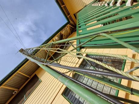 A radio antenna