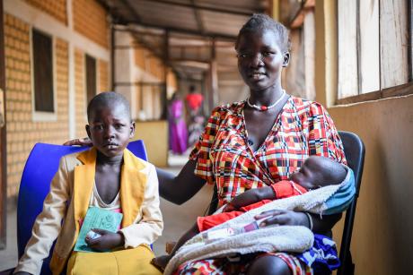  Buoi Gor and her children