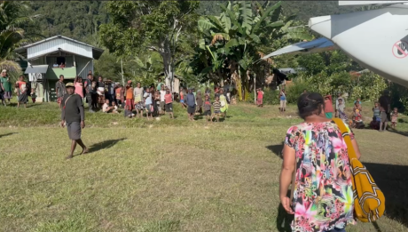 Nurses arriving in Munbil