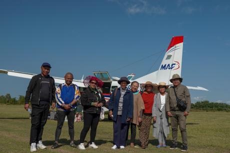 HoverAid MMS team in fromt of MAF Aircraft